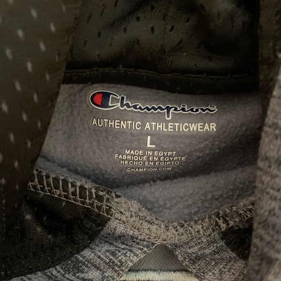 NWOT YOUTH CHAMPION LOGO HOODIE - Picture 3 of 5